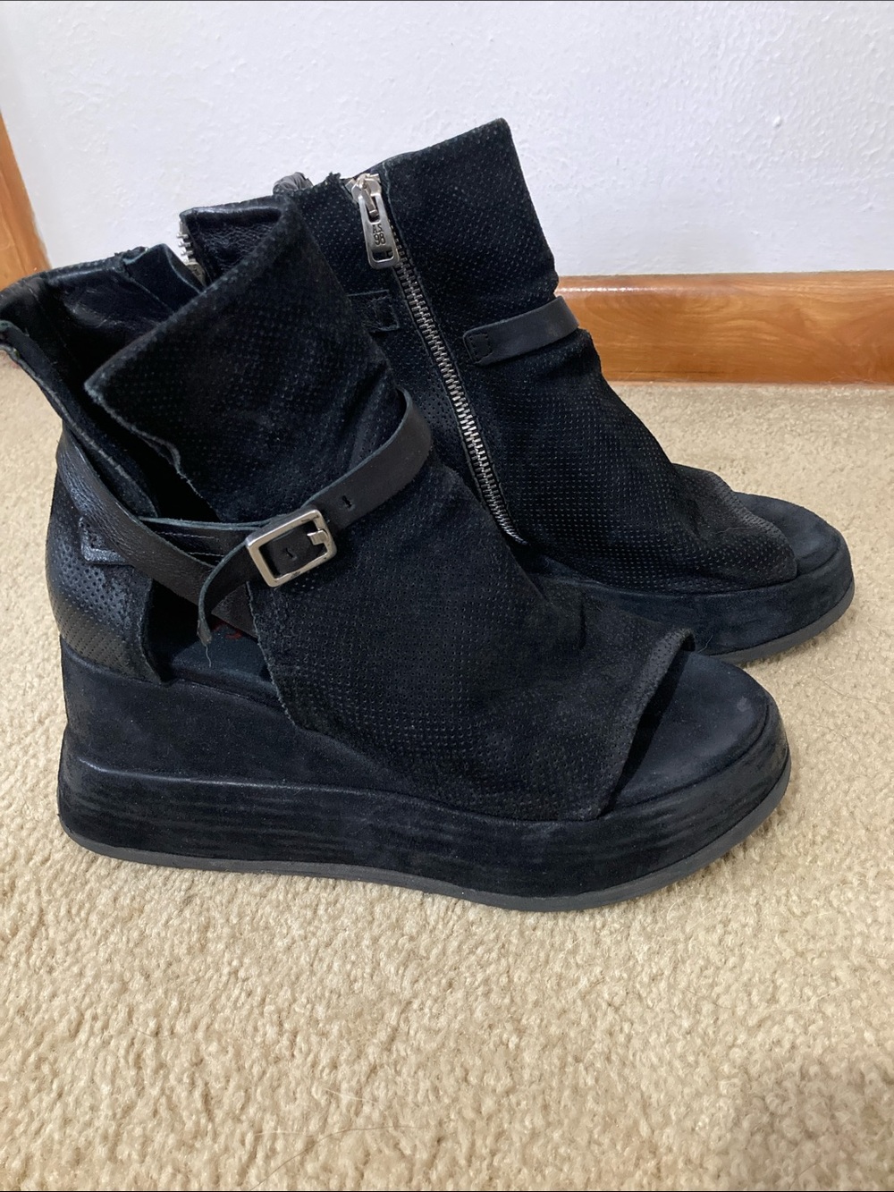A.S.98 Reale Black Suede Platfom Sandals Size 9.